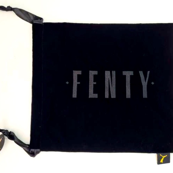Fenty Bag🖤 - Picture 7 of 11